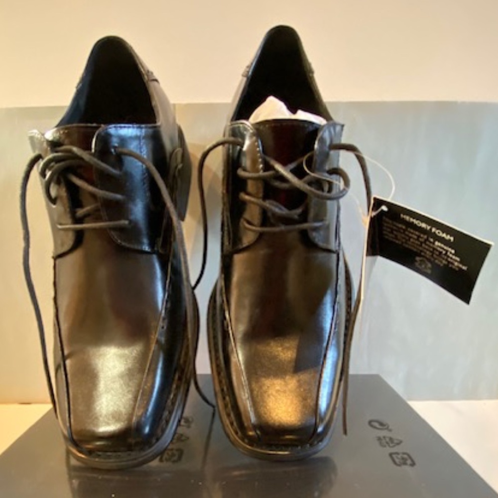 First Mens Black Dress Shoes Size 39 / Memory Foam